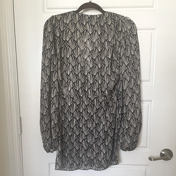 Zara Mini Dress - Picture 2 of 4